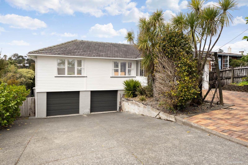 22 Avonleigh Road, Green Bay, Auckland - Carousel 1