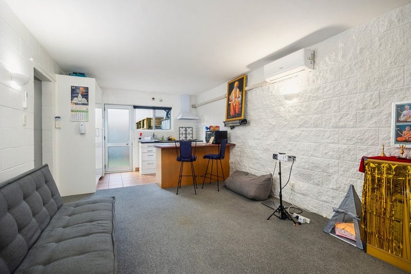 1/43 Woodward Road, Mount Albert, Auckland - Carousel 2