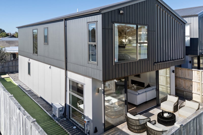 27C Tawhiri Road, One Tree Hill, Auckland - Carousel 2