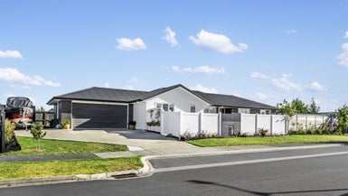 30 Raymond Grace Avenue, Huapai, Kumeu - Carousel 1