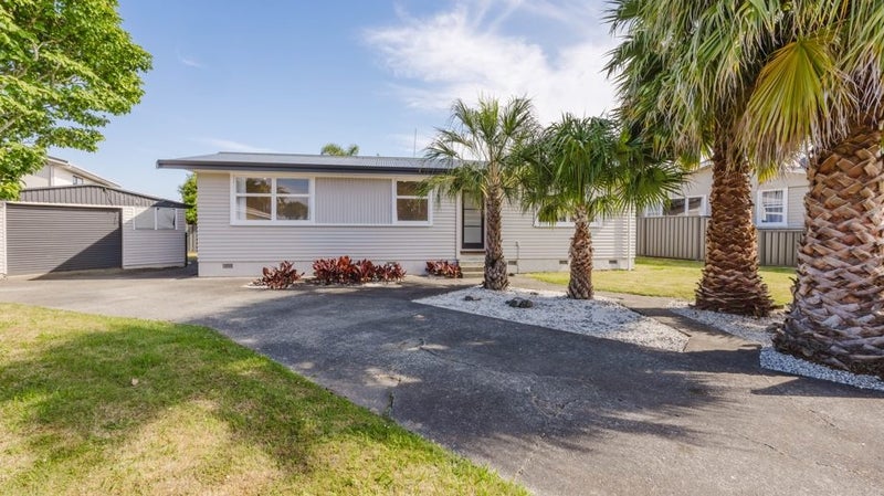 12 Grant Place, Greenmeadows, Napier - Carousel 1