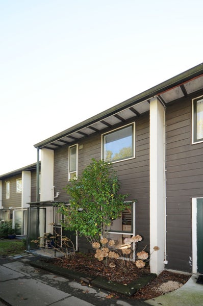 2/43 Fendalton Road, Fendalton, Christchurch - Carousel 10