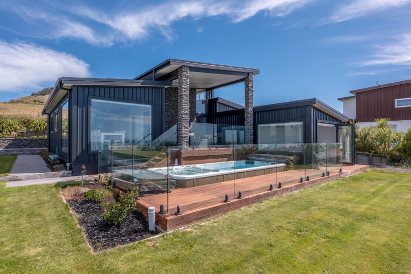 1 Ridgeway Place, Richmond Hill, Christchurch - Carousel 29