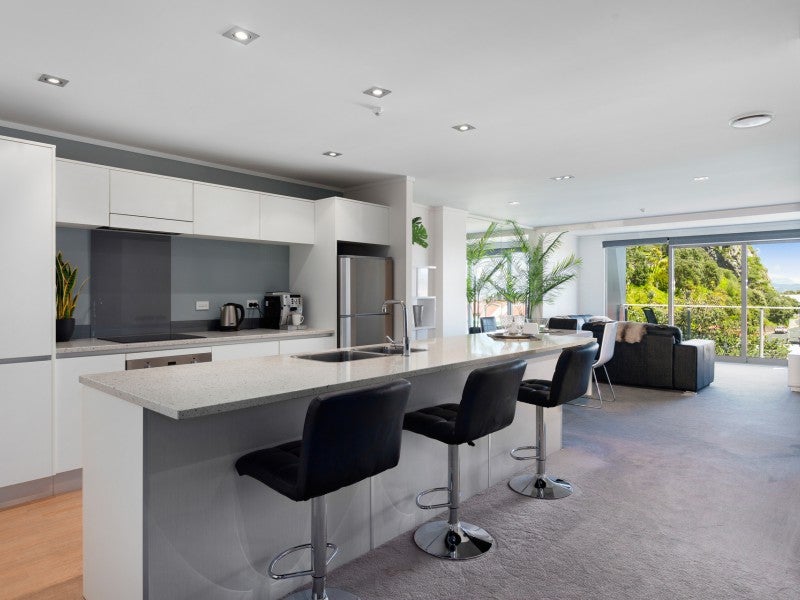 202/11 George Street, Whakatane - Carousel 1