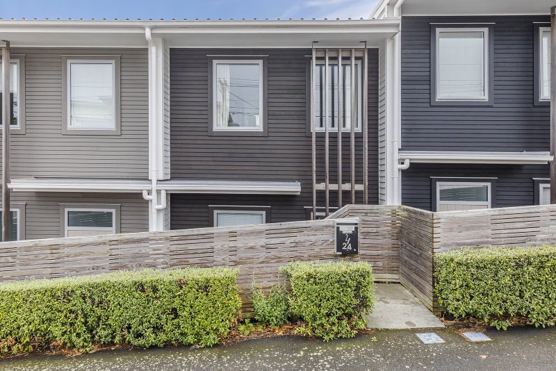 2/24 Tamar Street, Island Bay, Wellington - Carousel 1
