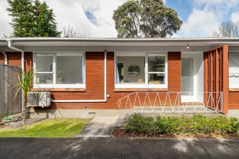 3/2 Henley Road, Mount Eden, Auckland - Carousel 1