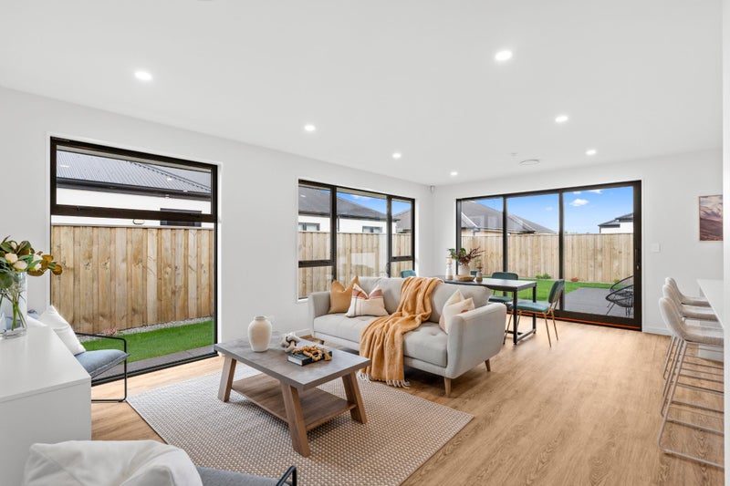 13 Samantha Lawry Road, Hornby, Christchurch - Carousel 2