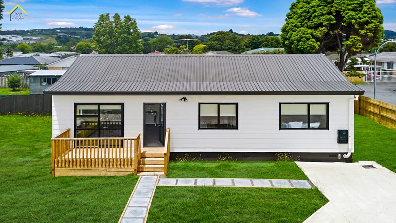12 McEntee Street, Papakura, Papakura - Carousel 1