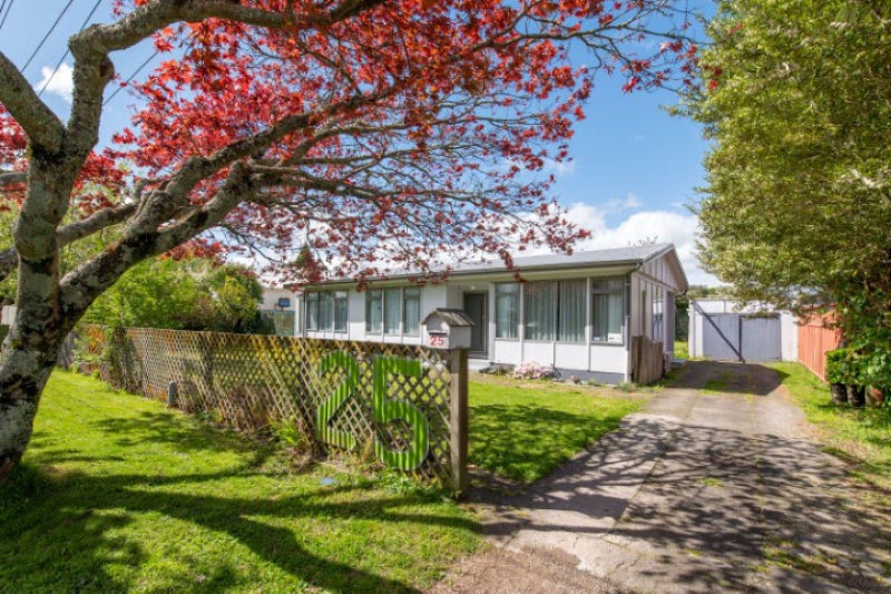 25 Whitworth Road, Utuhina, Rotorua - Carousel 1