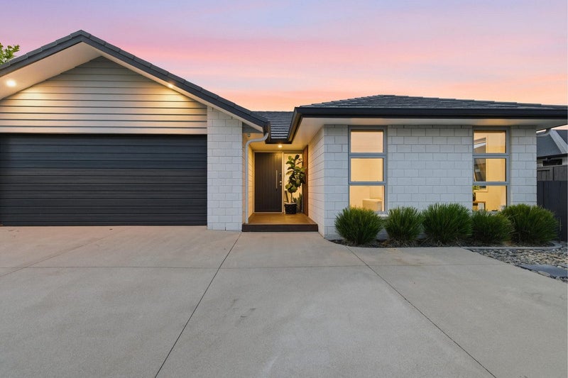 33 Te Kio Crescent, Papamoa Beach, Papamoa - Carousel 2