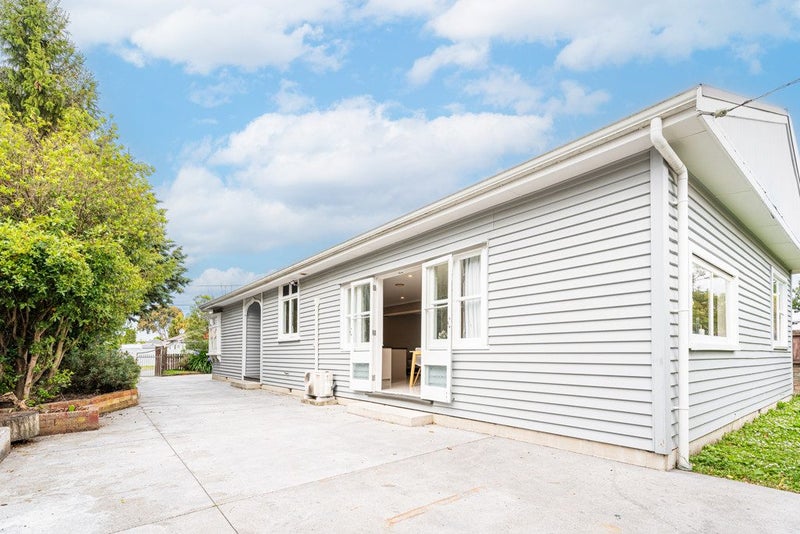 20 Wildberry Street, Woolston, Christchurch - Carousel 1