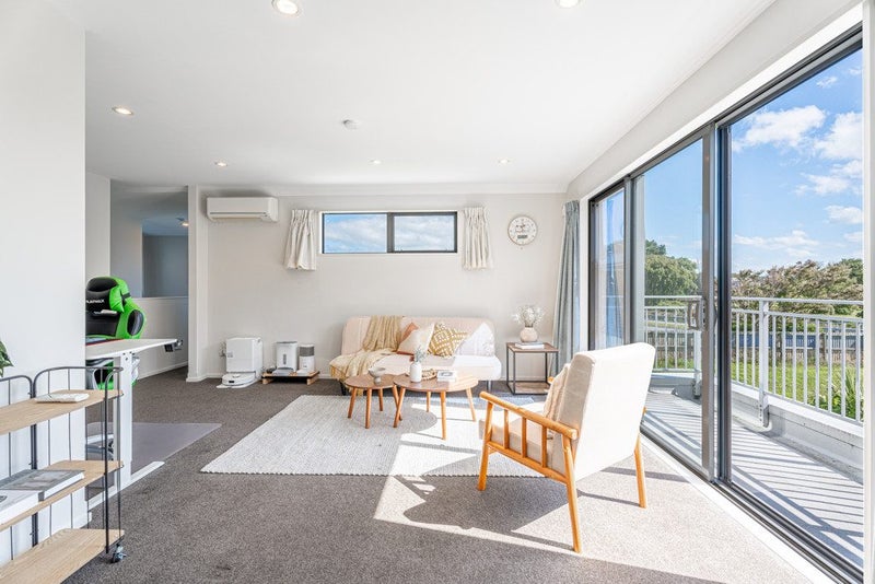 3/12 Heywood Terrace, Richmond, Christchurch - Carousel 2