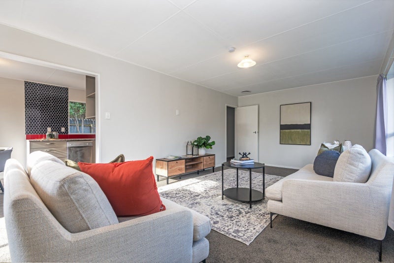 15 Racecourse Road, Awapuni, Palmerston North - Carousel 2