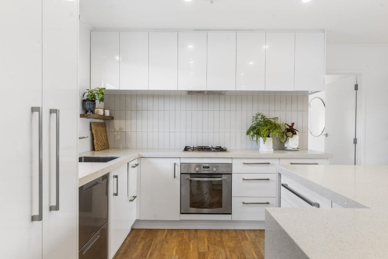 34 Glynnbrooke Street, Te Atatu South, Auckland - Carousel 2