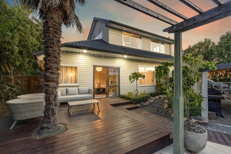 9 Lake Terrace Road, Burwood, Christchurch - Carousel 2