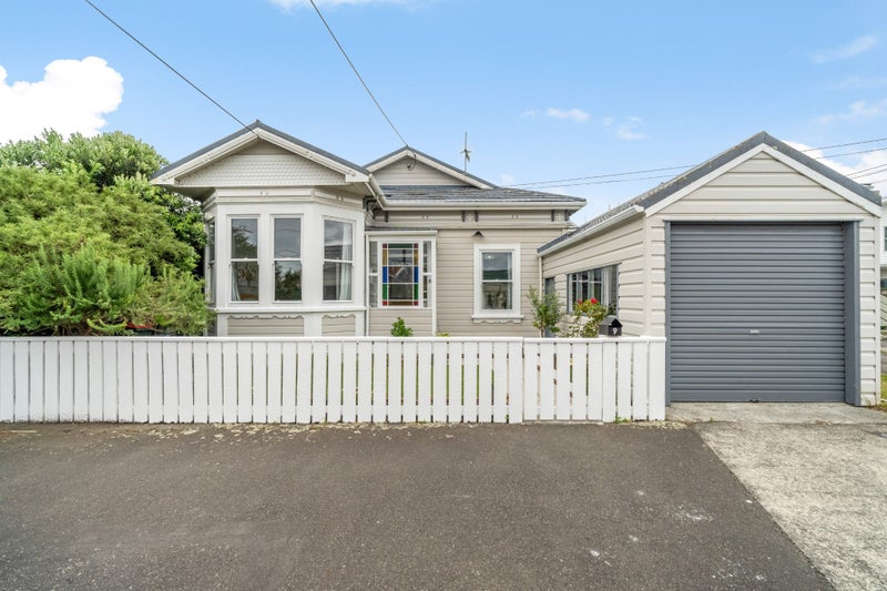 9 Adelaide Street, Petone, Lower Hutt - Carousel 26