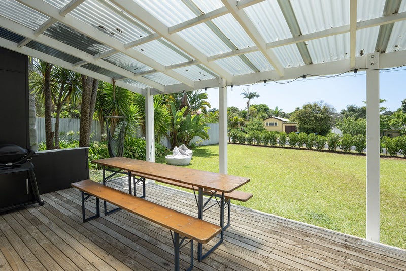 5 Manuka Road, Waiheke Island , Waiheke Island - Carousel 2