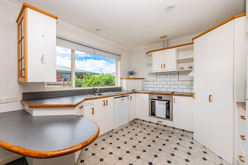 1/91 Avenue Road, West End, Timaru - Carousel 2