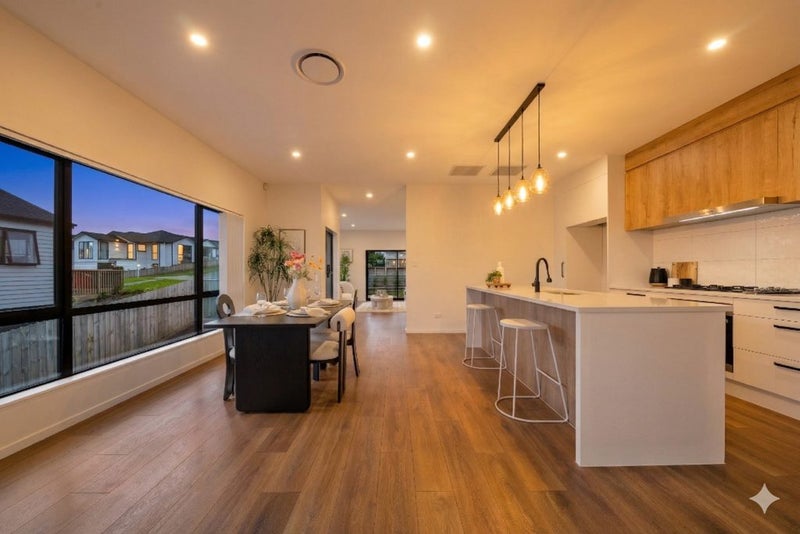 23 Takurua Terrace, Orewa, Orewa - Carousel 1