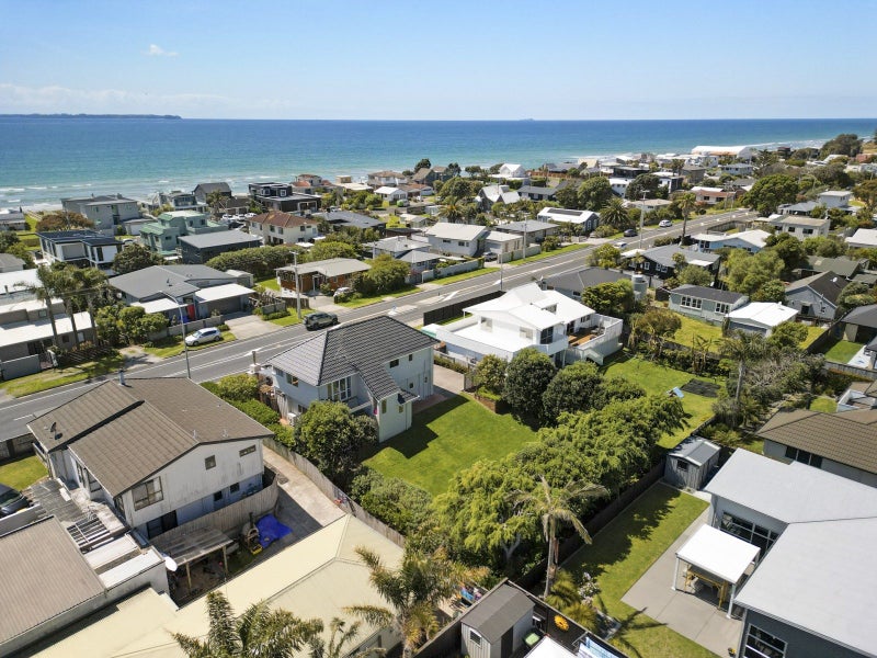 1134 Papamoa Beach Road, Papamoa Beach, Papamoa - Carousel 25
