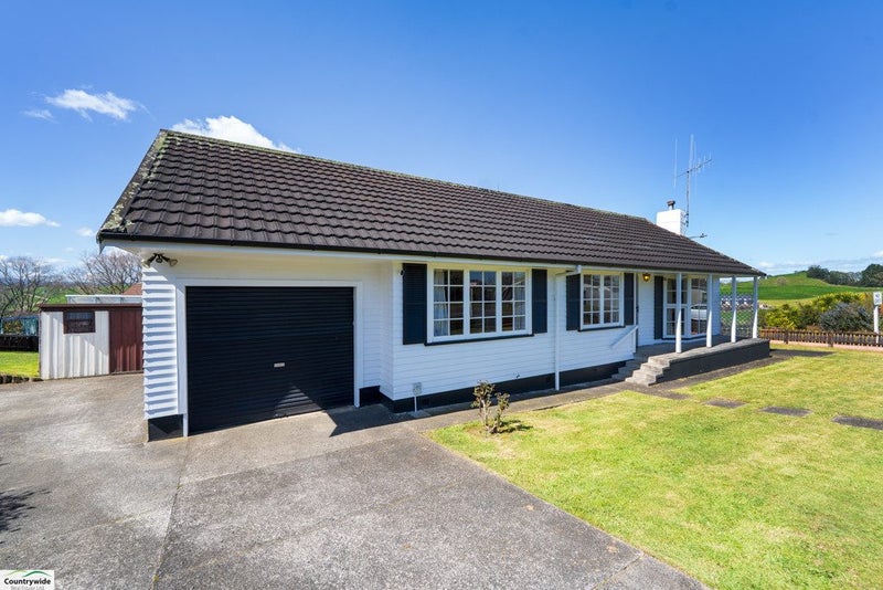 16 Ruru Crescent, Putaruru - Carousel 2