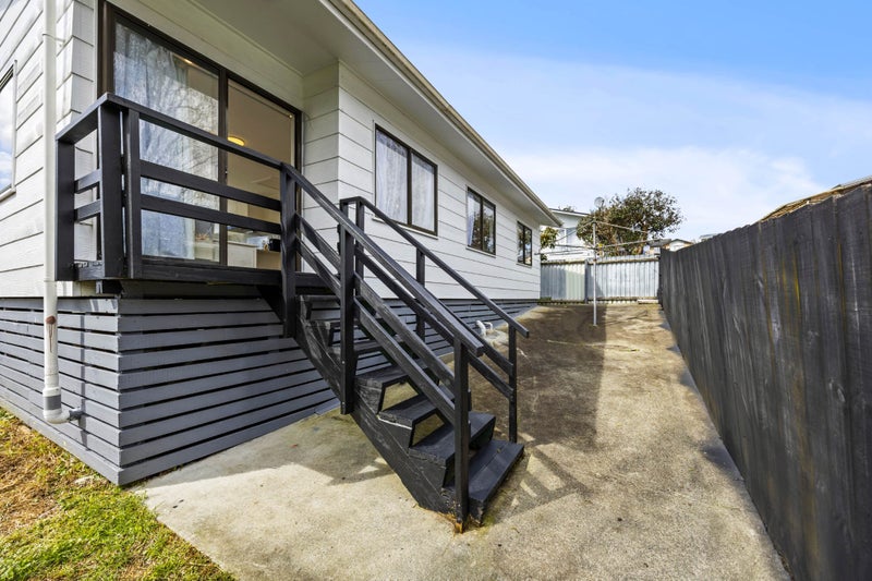 2/10 Ennis Avenue, Pakuranga Heights, Auckland - Carousel 25