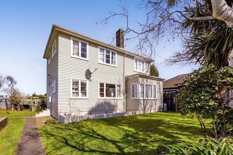 44A Riemenschneider Street, Manaia, Manaia - Carousel 1