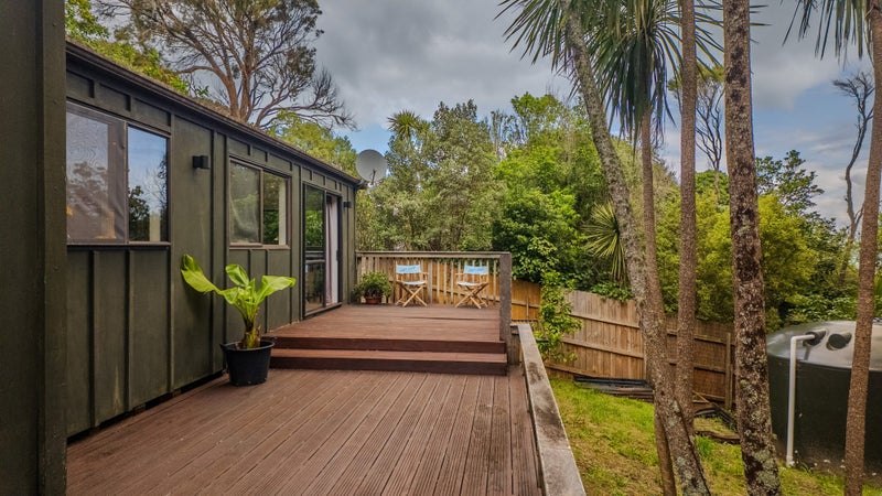 48 O'Brien Road, Omiha, Waiheke Island - Carousel 1
