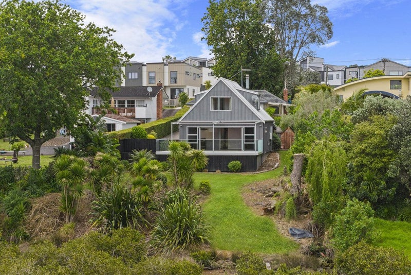 50A Renata Crescent, Te Atatu Peninsula, Auckland - Carousel 1