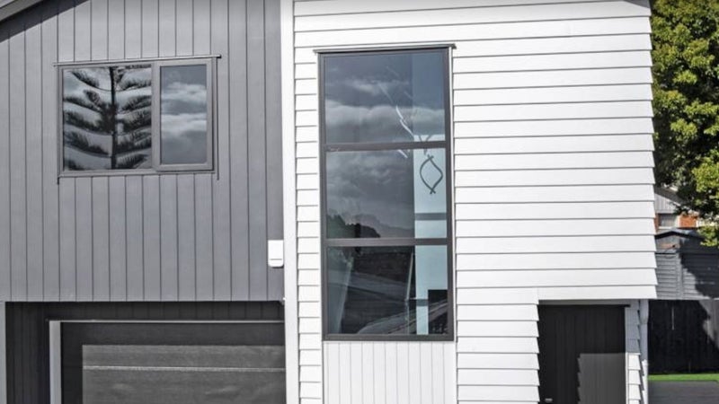 5 Janine Place, Bucklands Beach, Auckland - Carousel 1