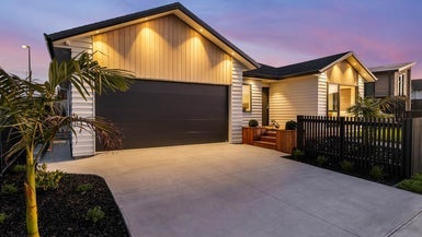 50 Tipu Crescent, Wainui, Wainui - Carousel 1