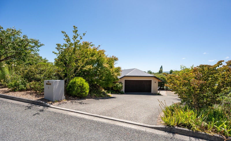 7 Highfield Grove, Richmond, Richmond - Carousel 37