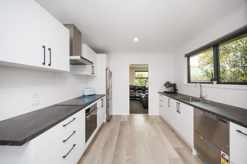 86 Derby Street, Feilding, Feilding - Carousel 2