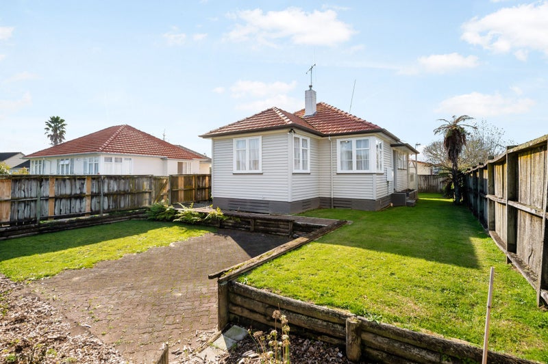 95 Fairfield Road, Fairfield, Hamilton - Carousel 2