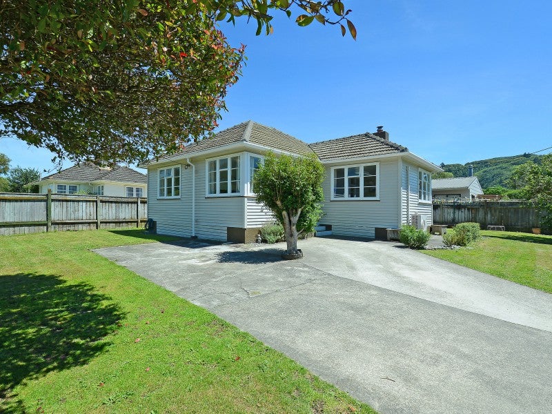 1/30 Peck Street, Taita, Lower Hutt - Carousel 1
