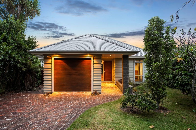 21 Hamon Avenue, Mount Roskill, Auckland - Carousel 1