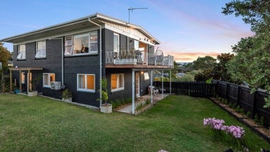 3 Council Terrace, Northcote Point, Auckland - Carousel 1