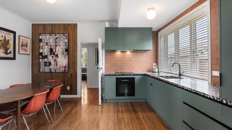 22 Roberton Road, Avondale, Auckland - Carousel 1