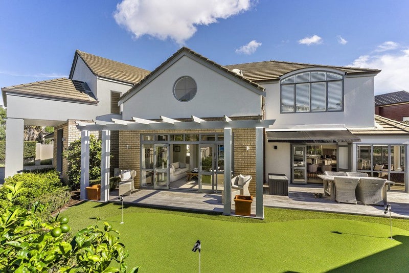 15 Summerhill Place, St Heliers, Auckland - Carousel 1