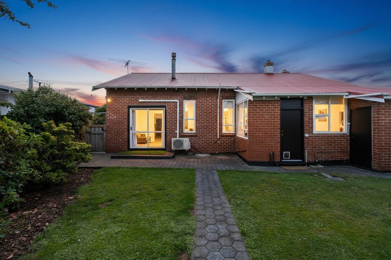 32 Moreau Street, Saint Kilda, Dunedin - Carousel 1