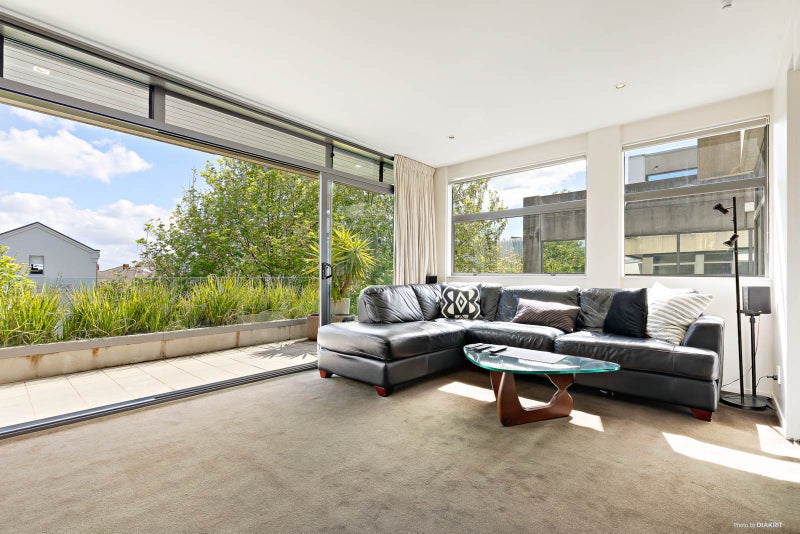 402/6 Heather Street, Parnell, Auckland - Carousel 1