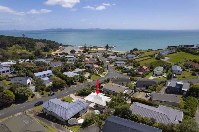 54 Stratford Drive, Cable Bay - Carousel 30