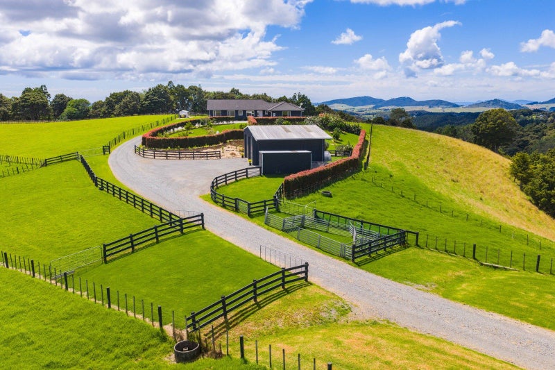 308 Owhiwa Road, Onerahi - Carousel 2