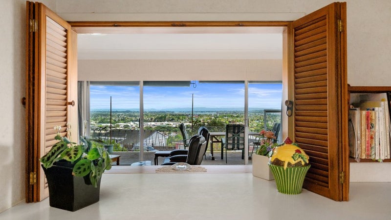 7 Gibbs Crescent, Red Hill, Papakura - Carousel 1