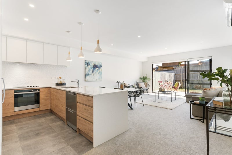 6 Quarters Lane, Beachlands, Auckland - Carousel 2