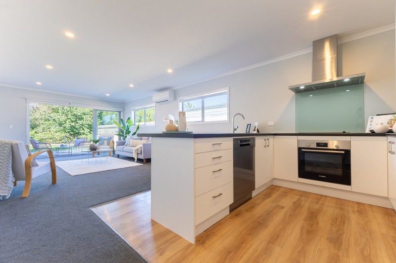 11 Rotoiti Place, Paraparaumu, Paraparaumu - Carousel 2