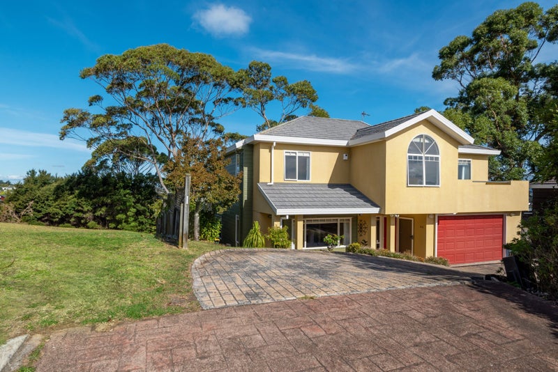 31B Taroka Close, Pinehill, Auckland - Carousel 1
