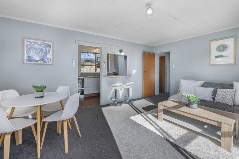 2A Hurunga Avenue, Ngapuna, Rotorua - Carousel 1