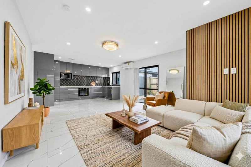 2/12 Landon Avenue, Māngere East, Auckland - Carousel 2