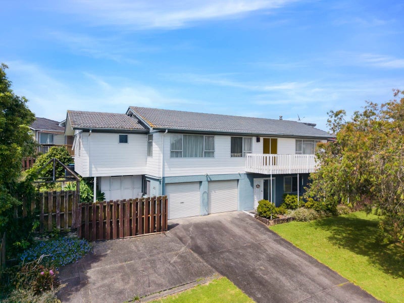 21 Kurnell Drive, Botany Downs, Auckland - Carousel 2